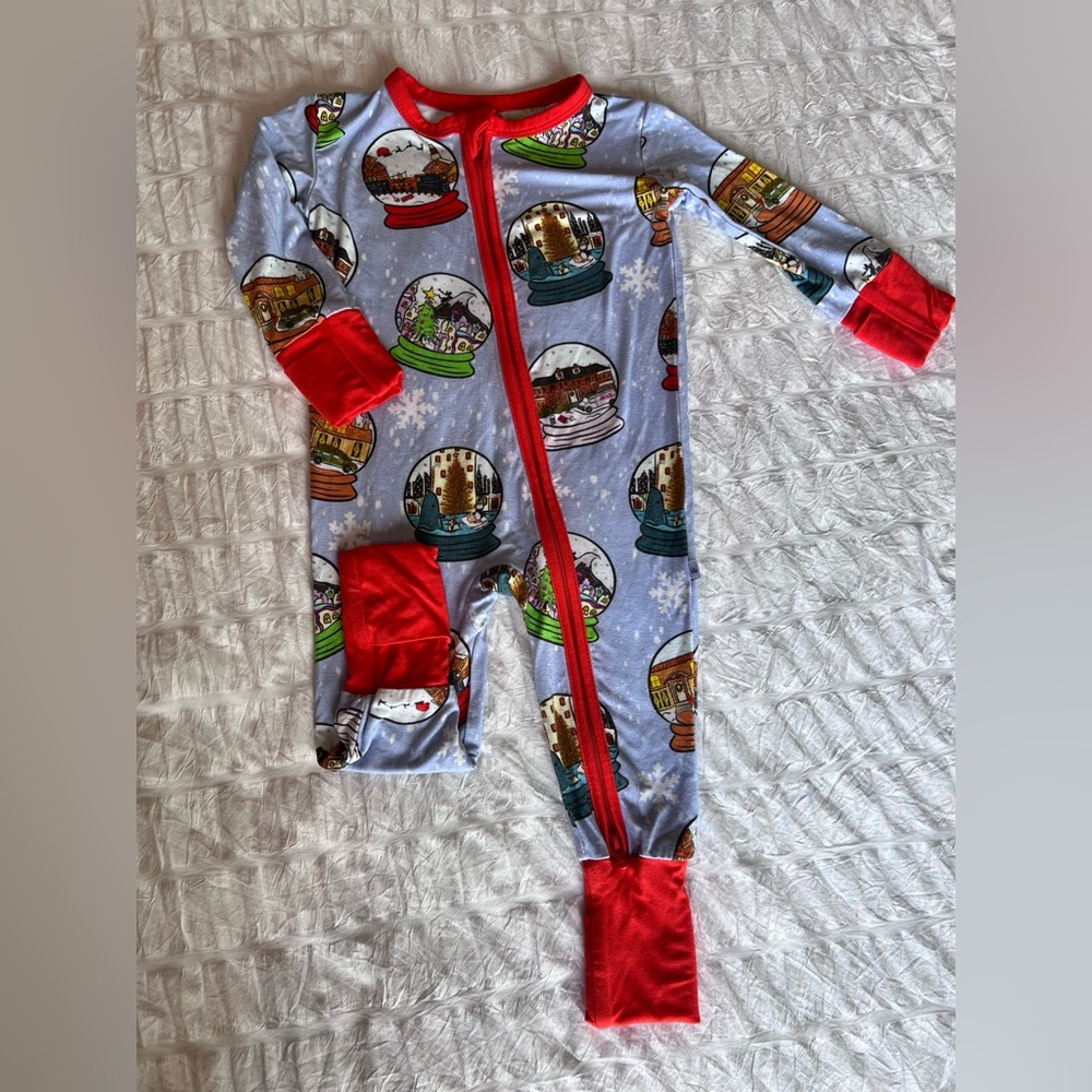 Will & Wren Christmas Around The Globe Bamboo Zippy Pajamas 3-6M - Picture 5 of 6